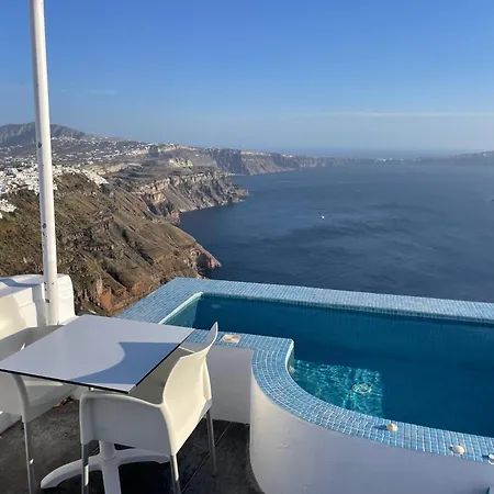 Alexander 3* Imerovigli (Santorini)