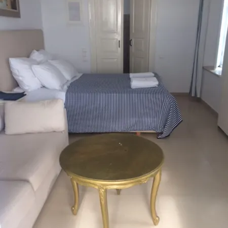 Hotel Alexander Imerovigli (Santorini)