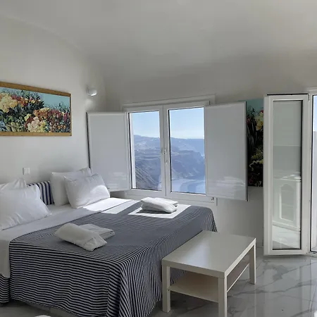 Alexander 3* Imerovigli (Santorini)