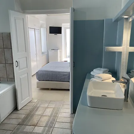 Alexander 3* Imerovigli (Santorini)