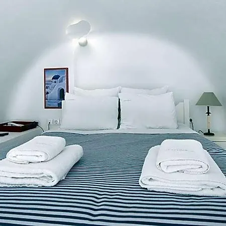 Alexander Hotel