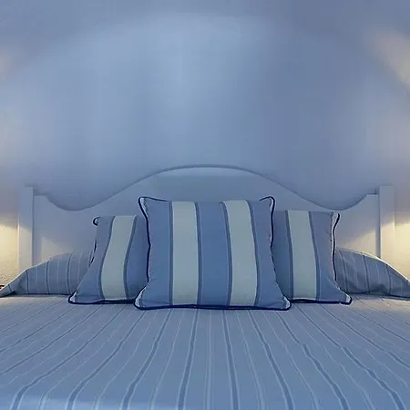 Alexander 3* Imerovigli (Santorini)